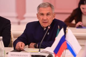 Рустам Минниханов  поздравил татарстанцев с Днем Воссоединения с историческими землями